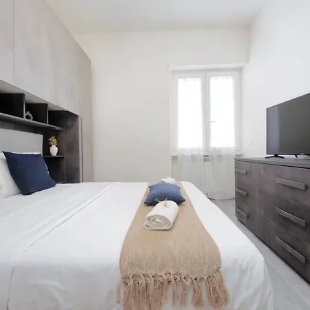 Francesco's Flat By Domus&dimore * רומא